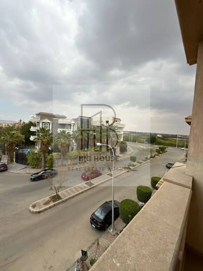 Apartment for Sale in Obour City – 7th District  A great apartment for sale in the prestigious 7th District, one of the finest neighborhoods in Obour City. Ideally located close to all services, schools, Obour Main Axis, the 7th District Main Axis, and Ca