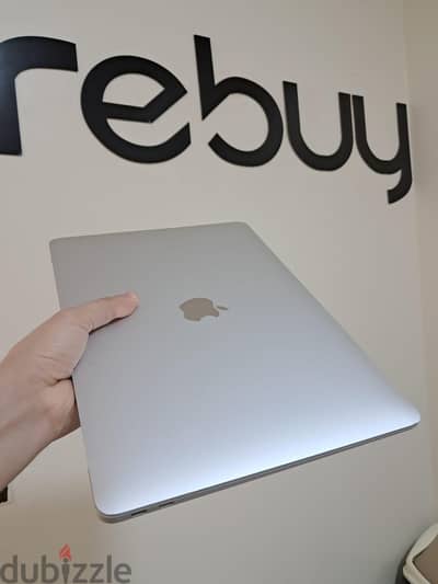 MacBook Air M1 8GB RAM 256GB SSD  | ضمان ٣ شهور