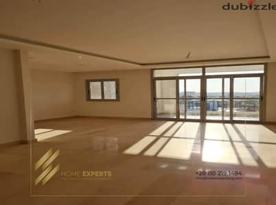 شقة مع مطبخ وتكييفات في كمبوند كايرو فستيفال سيتي