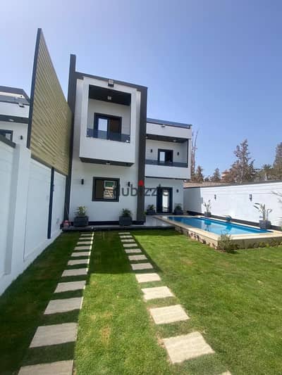 فرصه نادره فيلا راقيه بحديقه خاصه في كينج مريوط | الإسكندريه . فرصه نادره فيلا راقيه بحديقه خاصه في كينج مريوط | الإسكندريه .