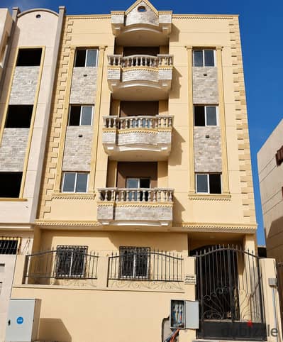 الحي السادس المجاوره الاولى امام الممشى السياحي الجديد