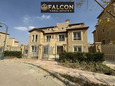 فيلا فاخرة استلام فوري بتقسيمة مميزة للبيع تقسيط على الدائري دايريكت بجوار بالم هيلز و هايد بارك التجمع الخامس دقايق من المستقبل سيتي القاهرة الجديدة