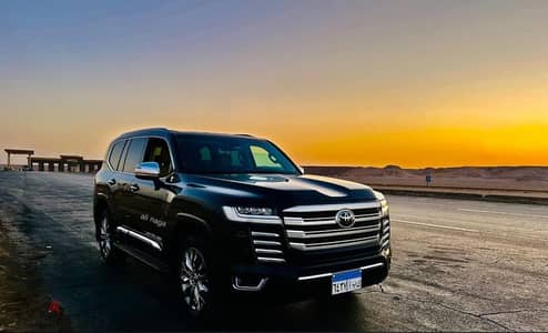 Toyota land cruiser 2023
