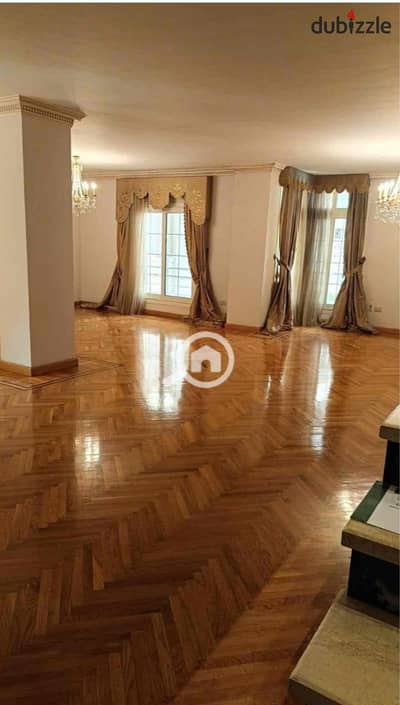 لإيجار بارقي حى في اسكندريه رشدى خطوات من البحر  وسوريا والمعسكر لصفوه رجال الاعمال