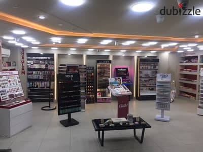 محل للإيجار دورين في محطه الرمل في قلب النبي دانيال ارقي مكان ثاني نمره من شارع النبي دانيال مساحه 180م