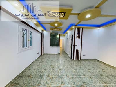 شقه في العجمي شاطئ النخيل بجوار شارع الرئيسي موقع سكني ممتاز شامل الخدمات