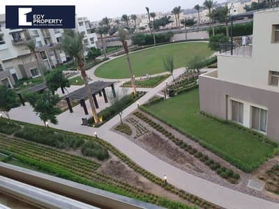 شقة للبيع في اب تاون كايرو استلام فوري بتكملة اقساط بــ فيو مميز