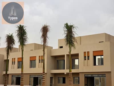 For sale, a townhouse with immediate receipt, 290 meters, directly on the landscape, steps from the Dahshur and Sheikh Zayed link, in the Zayard Villa