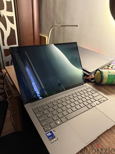 Asus Zenbook S14 (UX5406) 2024