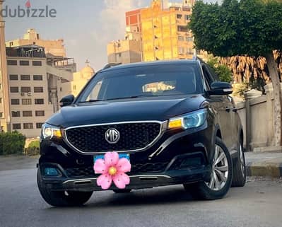 ام جي ZS ٢٠١٩ كوفورت اوبشن كتير قوي ولون شيك ومميز واستخدام بسيط جدا