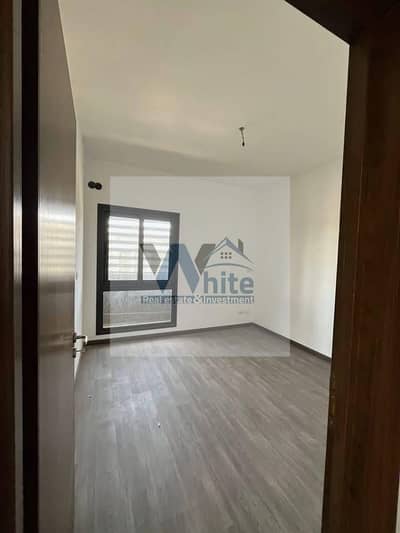 Studio for sale cash in the best phases of Madinaty inside Compound Bravado