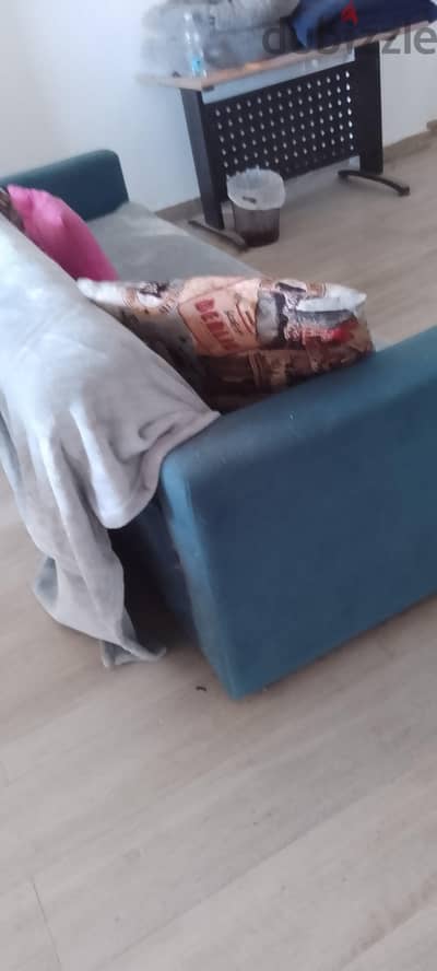 كنبه سرير بسحاره