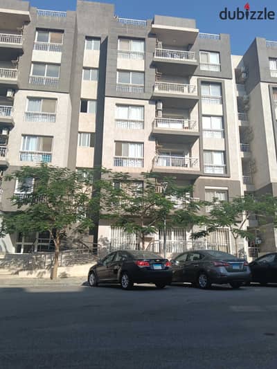 Apartment for sale in Madinty 116 meters, 3 rooms, 2 bathrooms, wide garden view, finishes by Talaat Moustafa Company, third floor, fully facilities, fully paid price