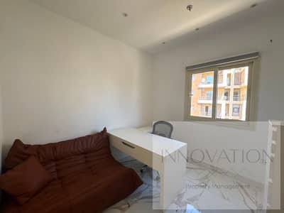 Office for rent prime location in Clove mall minutes away from Garden 8 and El Rehab 2nd floor