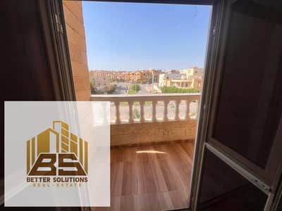 فرصه للسكن في اميز احياء العبور الحي الرابع شقه للبيع بسعر مميز