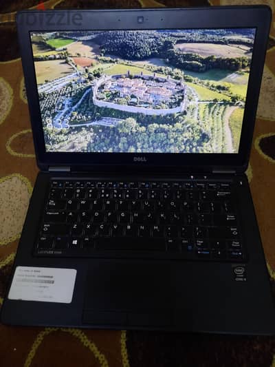 لابتوب Dell حالة ممتازة لقطة