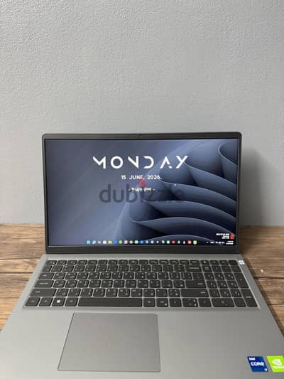 Dell vostro 3520 i7