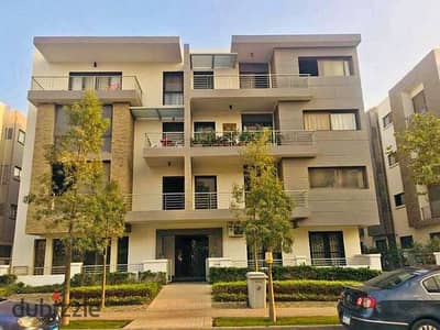 Your apartment in Taj City boasts a prime location directly opposite Cairo Airport, just minutes from Heliopolis and the extension of Thawra Street.