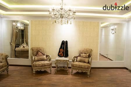 Available for sale in Madinaty for those who love spacious living: a 3-bedroom apartment in an excellent location close to amenities.