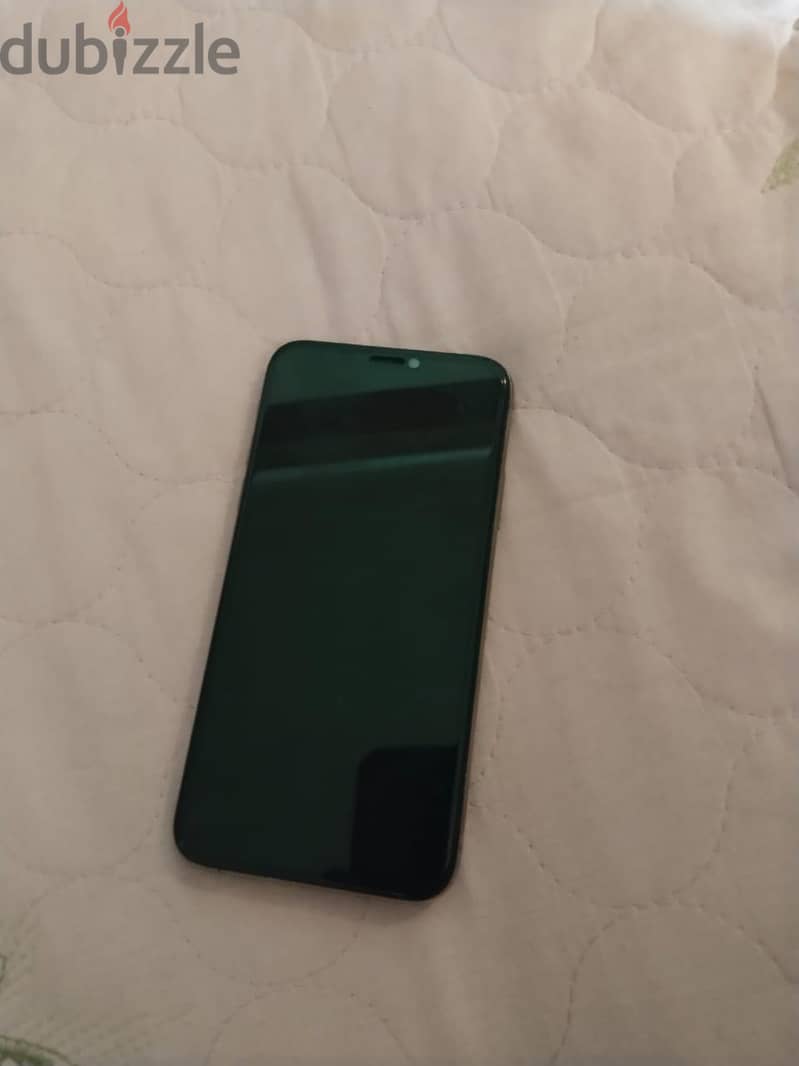 Apple - iPhone XS 1