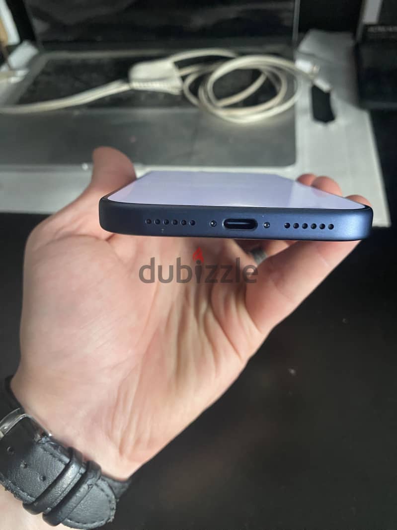 Apple - iPhone 17 Pro Max 1