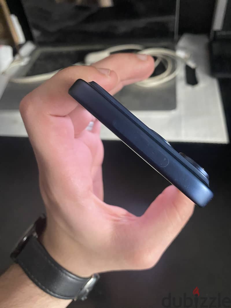 Apple - iPhone 17 Pro Max 3