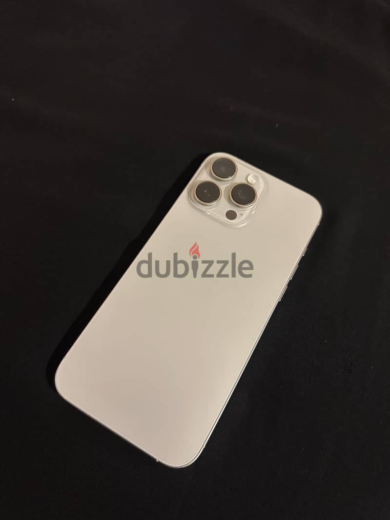 Apple - iPhone 16 Pro Max 4