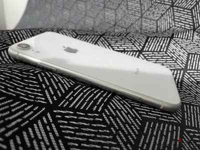 Apple - iPhone XR