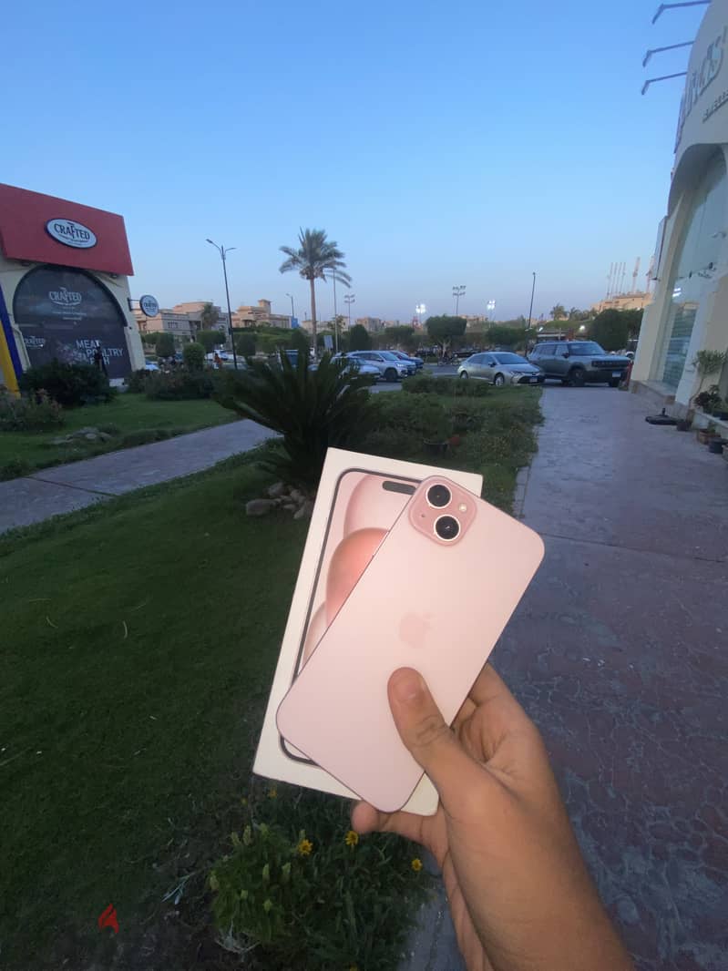 Apple - iPhone 15 plus 1