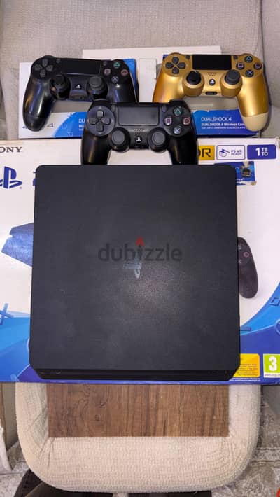 ps4 slim 1 tera . معاه ٣ دراعات