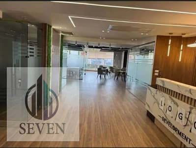 *Administrative office for rent, 750 sqm, fully air-conditioned, licensed, near Carrefour Maadi. Prime location for companies, just minutes from Fifth