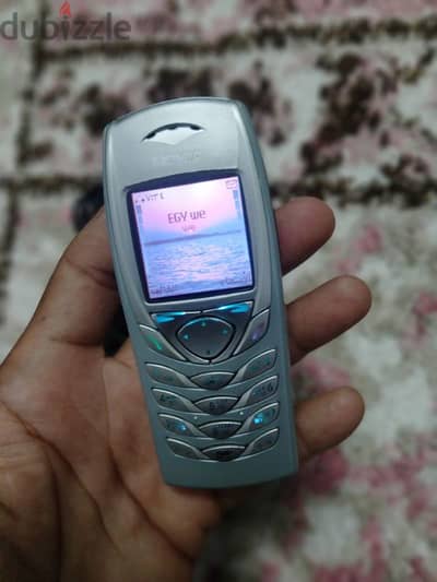 موبايلات نوكيا 6100 و 3310