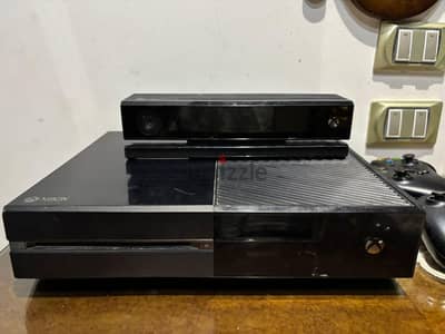Xbox One للبيع
