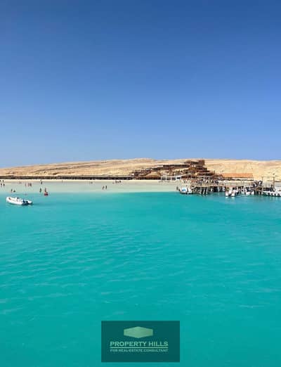 شاليه صف اول بحر في Direction White – على خليج رأس الحكمة مباشرة – قريب من New Alamein