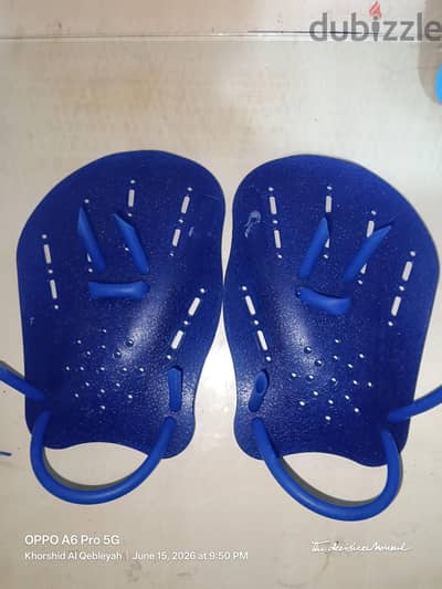 هاند سباحه للبيع  swimming paddles  نوعه Cobra