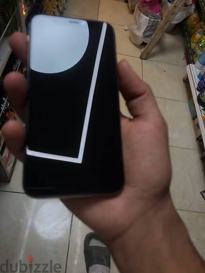 ايفون xs مساحة 256 بالكرتونة