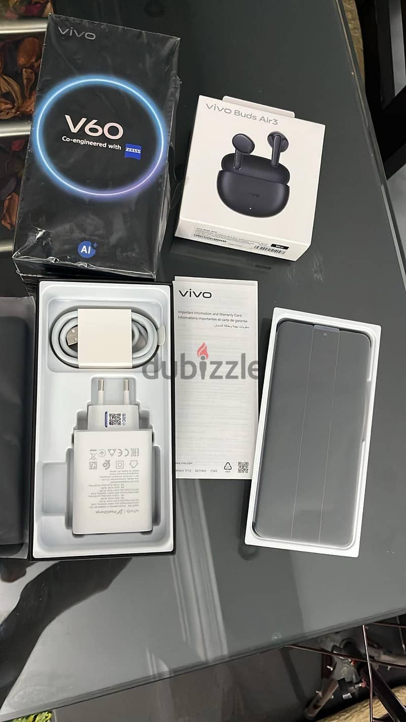 Vivo V60 1