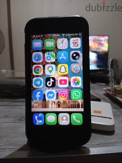 ايفون se 2020
