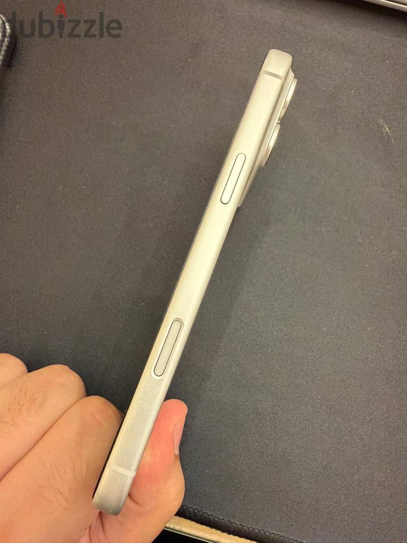 Apple - iPhone 17 Pro Max 2