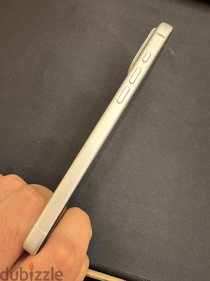 Apple - iPhone 17 Pro Max 3