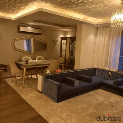 شقة فندقيه مفروشة تشطيب فندقي للايجار اول سكن قرب فندق سفير ميدان المساحه