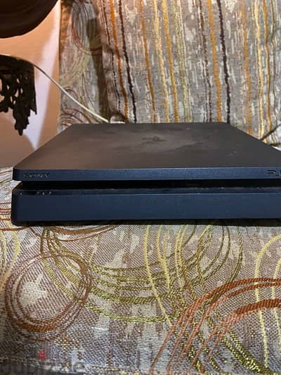 Ps4 & 2 consoles