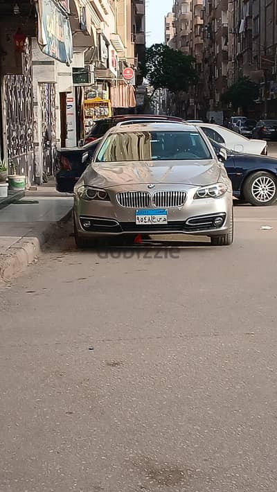 بي ام دبليو 520 2016
