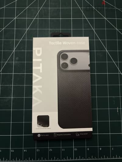 Pitaka carbon fiber case