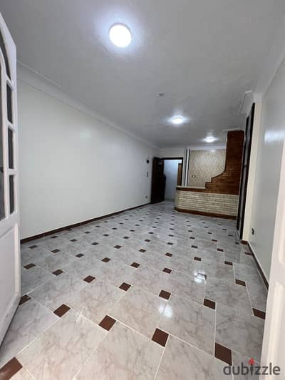 شقه مميزه للبيع بالإسكندرية العجمي شطي النخيل ٦اكتوبر الكيلو٢١ اسكندرية