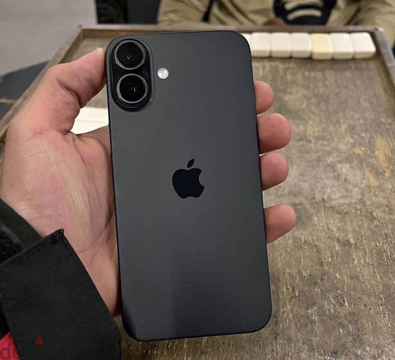 Apple - iPhone 16 Plus 1