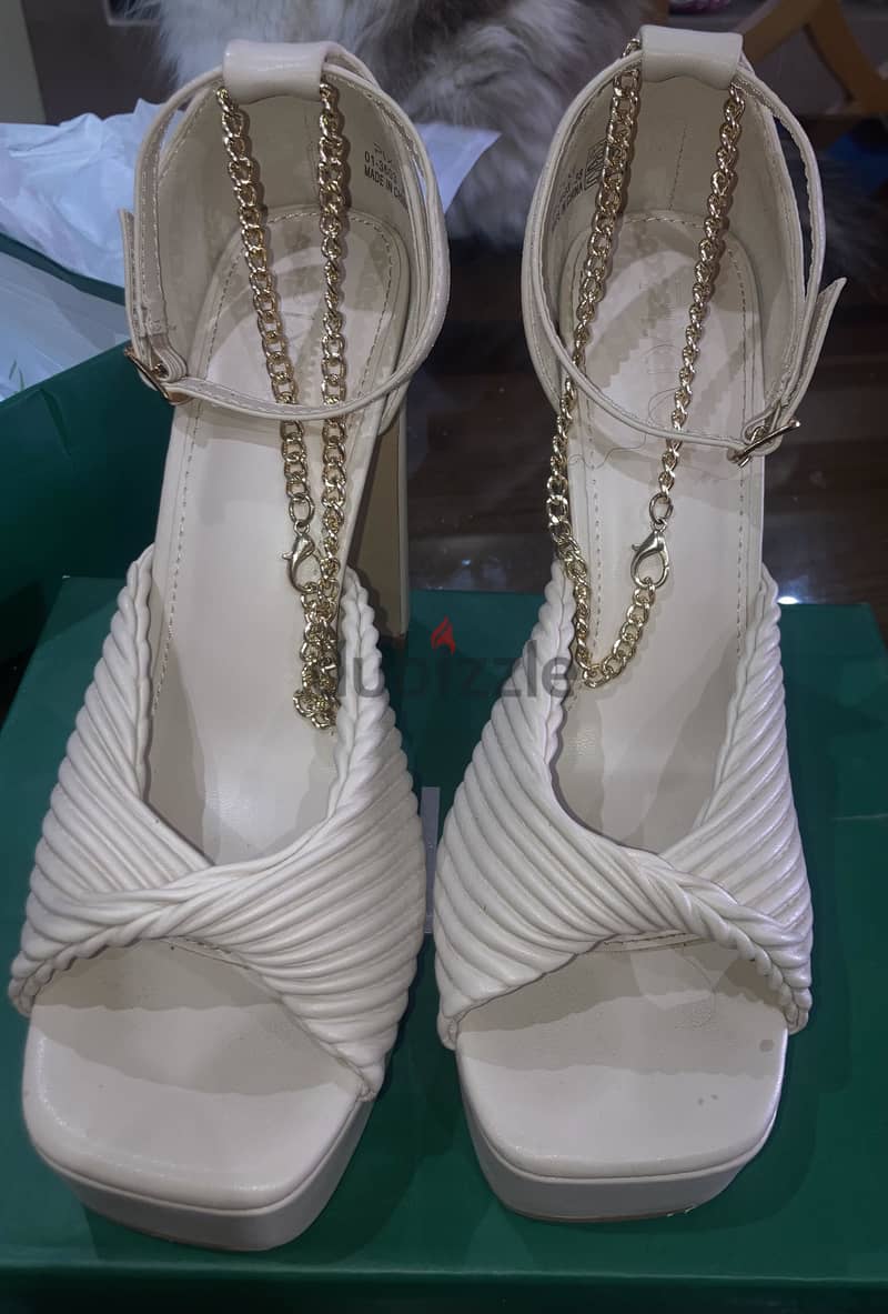 Beige heels 2