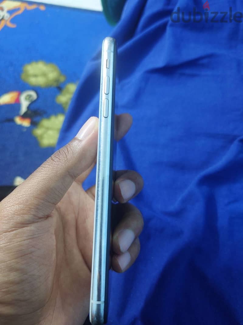 Apple - iPhone XS Max 3