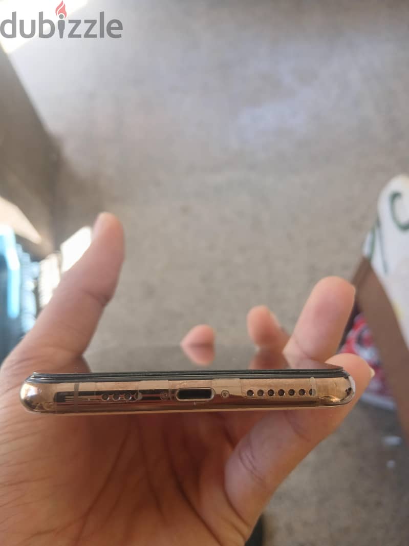 Apple - iPhone XS Max 2