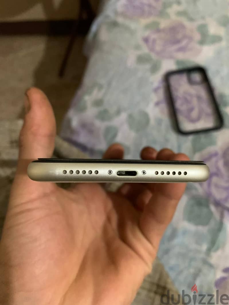 Apple - iPhone 11 1